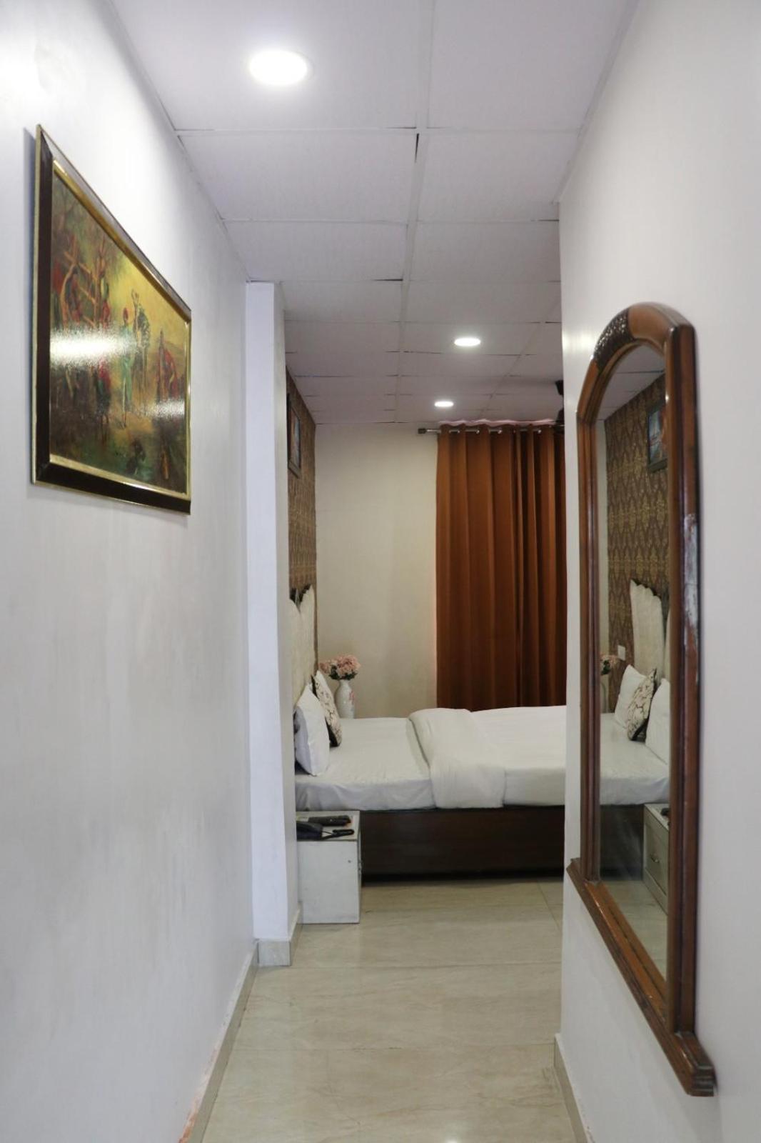 Sheela Stays Ludhiana Buitenkant foto